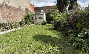 Casa 4 ambientes con patio para dos familias en VENTA en Wilde Avellaneda