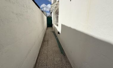 Casa 4 ambientes con patio para dos familias en VENTA en Wilde Avellaneda