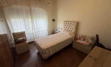 Casa 4 ambientes con patio para dos familias en VENTA en Wilde Avellaneda