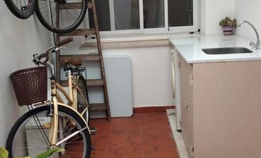 Excelente PH en 1 planta reciclado a nuevo de categoría, 2 patios, parrilla.