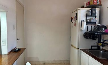 CASA. VENTA. 3 AMB. 2 DORM. BAÑO. TOILETTE. PATIO. LAVADERO