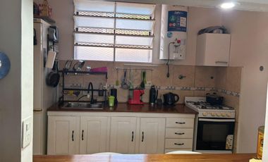 CASA. VENTA. 3 AMB. 2 DORM. BAÑO. TOILETTE. PATIO. LAVADERO