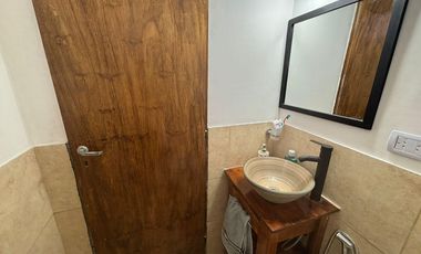 CASA. VENTA. 3 AMB. 2 DORM. BAÑO. TOILETTE. PATIO. LAVADERO