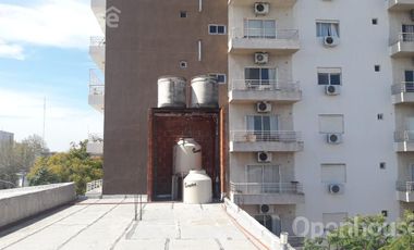 VENTA EXCELENTE EDIFICIO COMERCIAL EN CENTRO DE PILAR - ZONIFICACION UCA