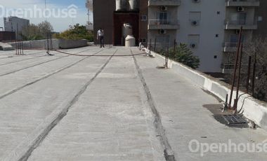 VENTA EXCELENTE EDIFICIO COMERCIAL EN CENTRO DE PILAR - ZONIFICACION UCA