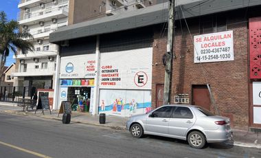 VENTA EXCELENTE EDIFICIO COMERCIAL EN CENTRO DE PILAR - ZONIFICACION UCA