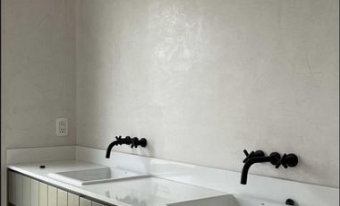 Sobre laguna, increíble, divina y lista para entrar