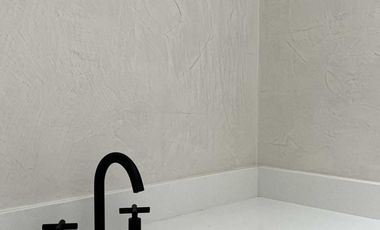 Sobre laguna, increíble, divina y lista para entrar