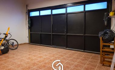 Casa en  B. Capellán