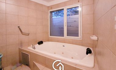 Casa en  B. Capellán