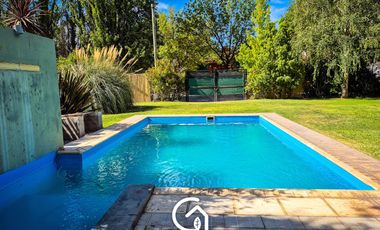 Casa en  B. Capellán