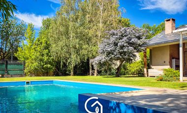 Casa en  B. Capellán