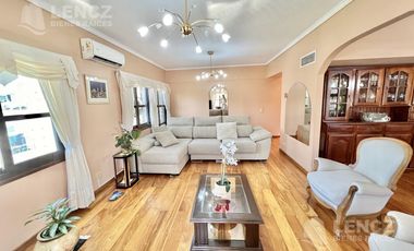 Venta Departaento Semipiso 6 Ambientes con doble cochera, Plaza Conesa, Pileta- Quilmes