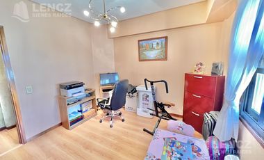 Venta Departaento Semipiso 6 Ambientes con doble cochera, Plaza Conesa, Pileta- Quilmes