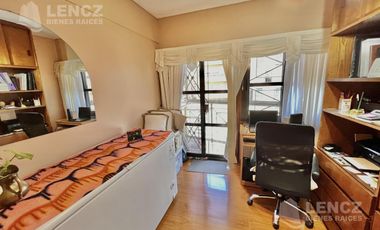 Venta Departaento Semipiso 6 Ambientes con doble cochera, Plaza Conesa, Pileta- Quilmes