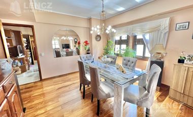 Venta Departaento Semipiso 6 Ambientes con doble cochera, Plaza Conesa, Pileta- Quilmes