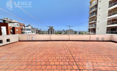 Venta Departaento Semipiso 6 Ambientes con doble cochera, Plaza Conesa, Pileta- Quilmes