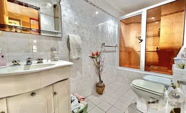 Venta Departaento Semipiso 6 Ambientes con doble cochera, Plaza Conesa, Pileta- Quilmes