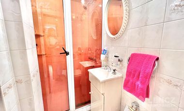 Venta Departaento Semipiso 6 Ambientes con doble cochera, Plaza Conesa, Pileta- Quilmes