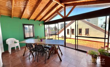 Venta Departaento Semipiso 6 Ambientes con doble cochera, Plaza Conesa, Pileta- Quilmes