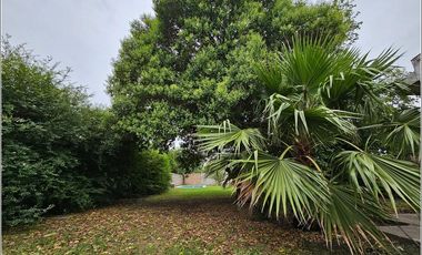 Casa en venta en Timbues de 2 dormitorios con piscina y gran terreno.