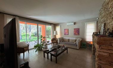Casa sobre dos Lotes en Venta en la Herradura