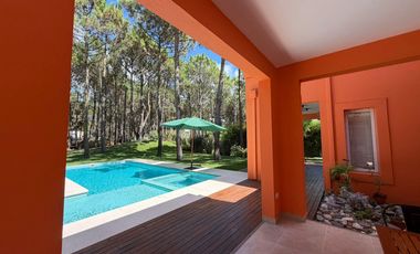 Casa sobre dos Lotes en Venta en la Herradura