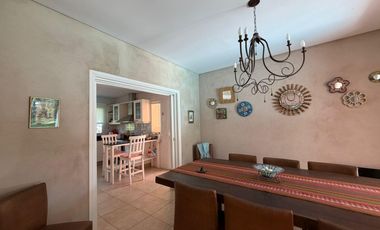 Casa sobre dos Lotes en Venta en la Herradura