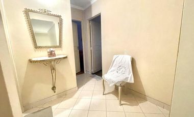 Casa 5 ambientes en Venta en Banfield Oeste con jardín y deposito/galpón en planta baja