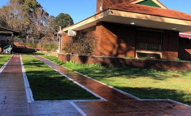 Casa en Funes - 3 dormitorios - pileta