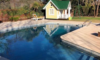 Casa en Funes - 3 dormitorios - pileta