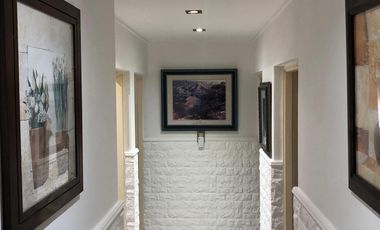 Casa en Funes - 3 dormitorios - pileta