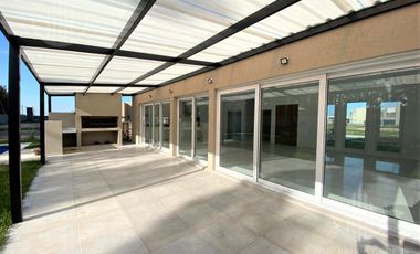 Canning  Casa Lagos de Canning 4 ambientes