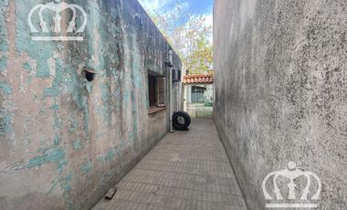 Casa -venta- a refaccionar-Lanús