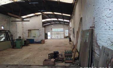 Venta galpón sobre Av. Italia en Tigre Centro