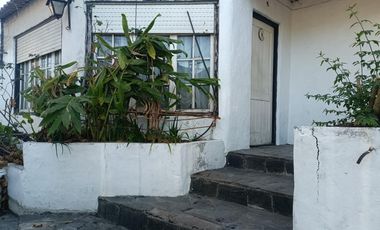 Casa a reciclar sobre lote E1