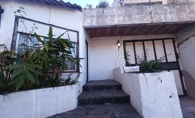 Casa a reciclar sobre lote E1