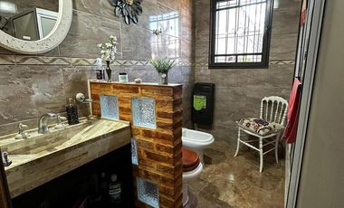 Casa en  zona residencial de Lujan