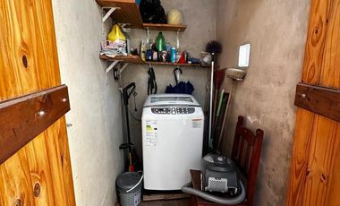 Casa en  zona residencial de Lujan