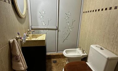 Casa en  zona residencial de Lujan