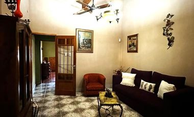 Casa en  zona residencial de Lujan