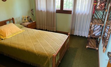 Casa en  Turdera  3 dormitorios cochera y quincho