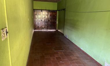 Casa en  Turdera  3 dormitorios cochera y quincho