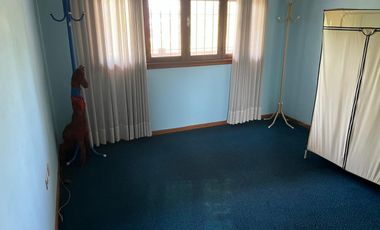 Casa en  Turdera  3 dormitorios cochera y quincho