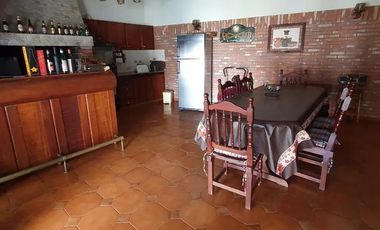 Casa - Echesortu - Pileta - quincho