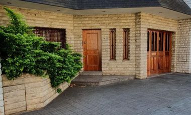 Casa - Echesortu - Pileta - quincho