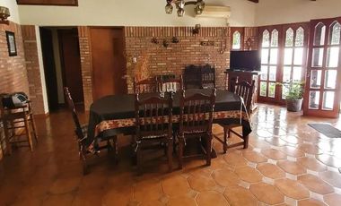 Casa - Echesortu - Pileta - quincho