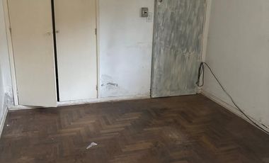 Terreno zona industrial. Excelente ubicación. Martínez.