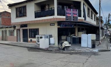 Amplia casa esquinera comercial en el corazón de Jamundí