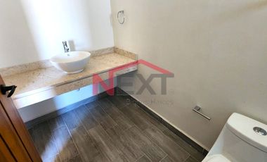 ???? Casa de Lujo en La Escondida (NORTE) – Cocina Equipada, Closets instalados y Doble Altura! ?